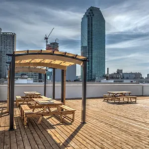 Lic 3*, New York USA